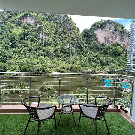 The Heaven Lakeside Residence Homestay By Quadvanos Ipoh Exteriör bild