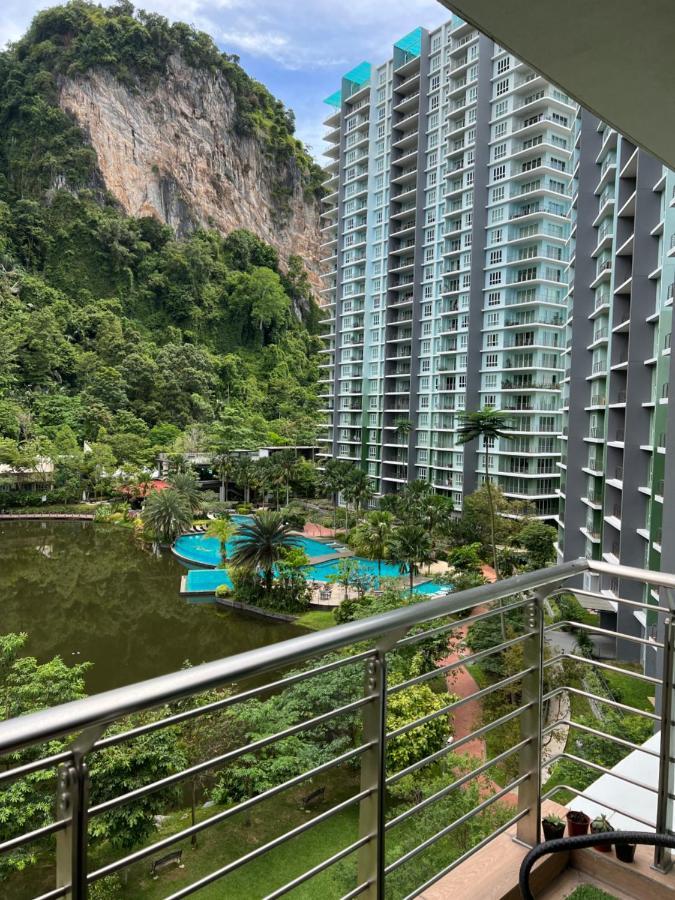 The Heaven Lakeside Residence Homestay By Quadvanos Ipoh Exteriör bild